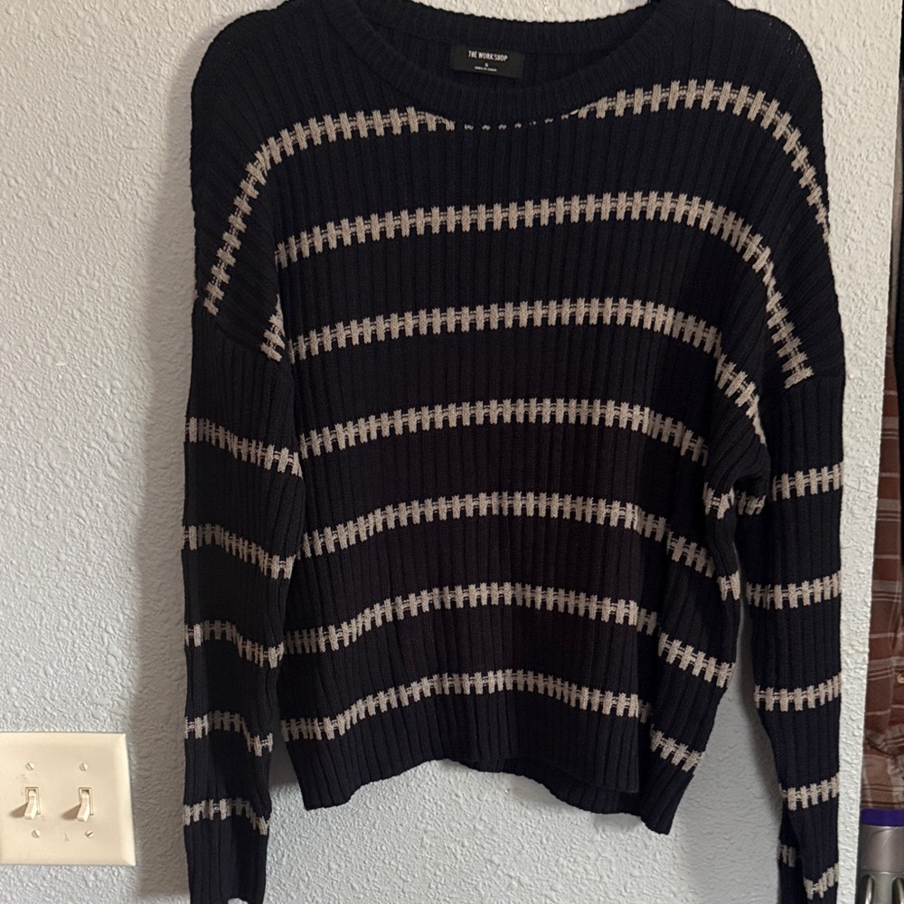 Striped Ribbed Crewneck Sweater in navy and grey never worn